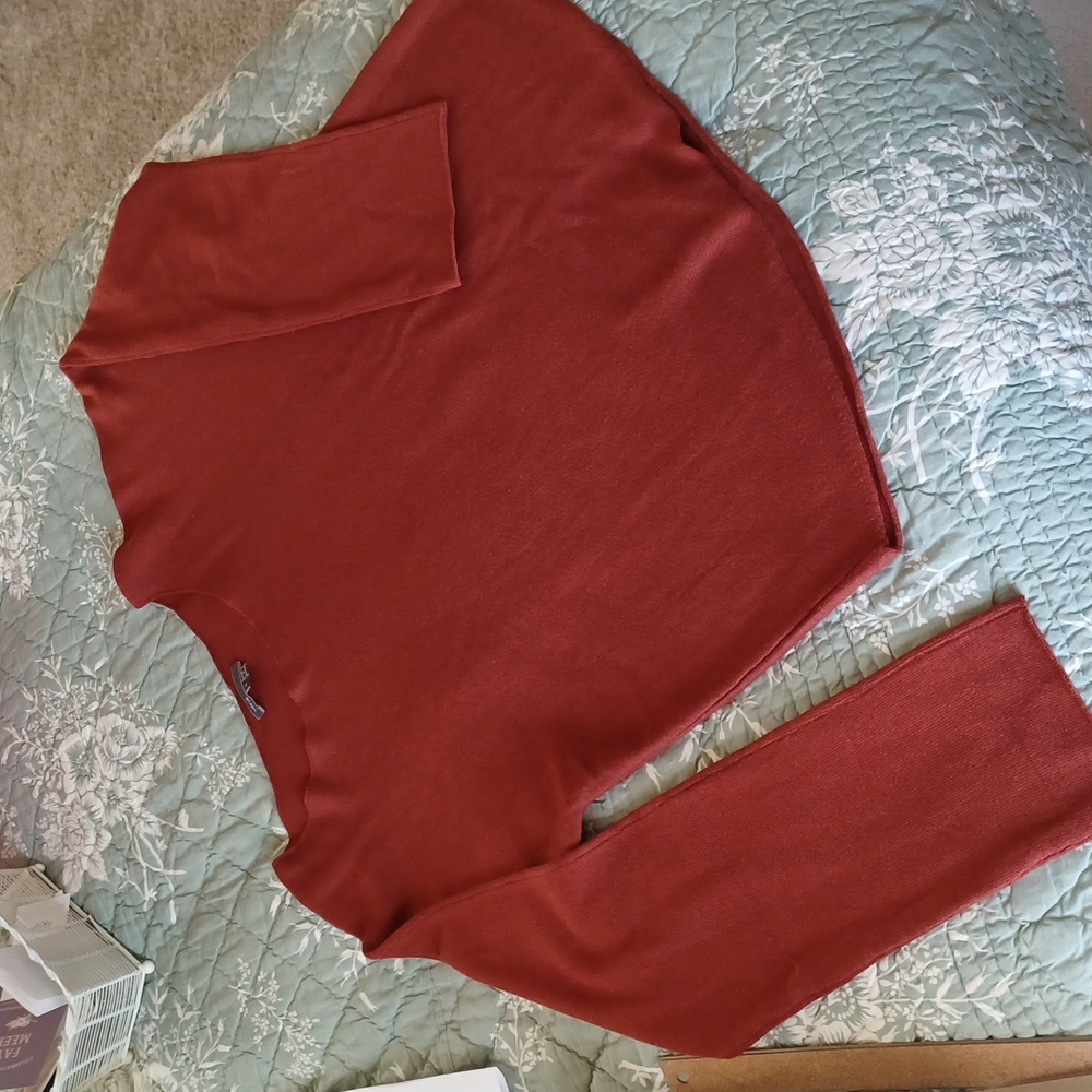 VINCE Size L, Wool Pullover sweater top Excellent Condition